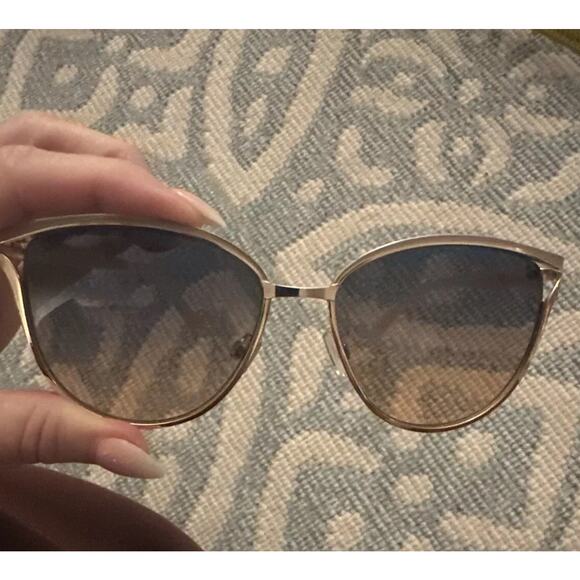 TAHARI Women’s Nude Enamel Gold Accent Cat Eye-rimmed Sunglasses TH895-GLDND - Picture 3 of 16